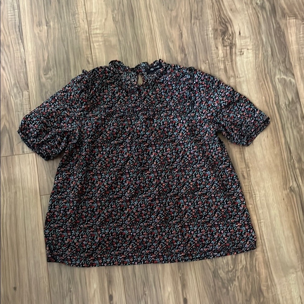 Madewell XS navy floral ruffle detail top